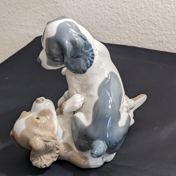 NAO Lladro Twerp & Mikie Playing Puppies Hand Painted Porcelain Retired Figurine - Picture 11 of 14